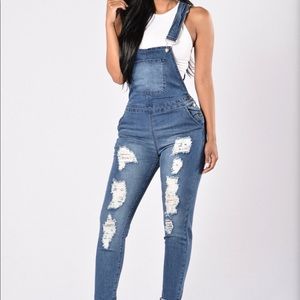 Fashion nova distressed overalls